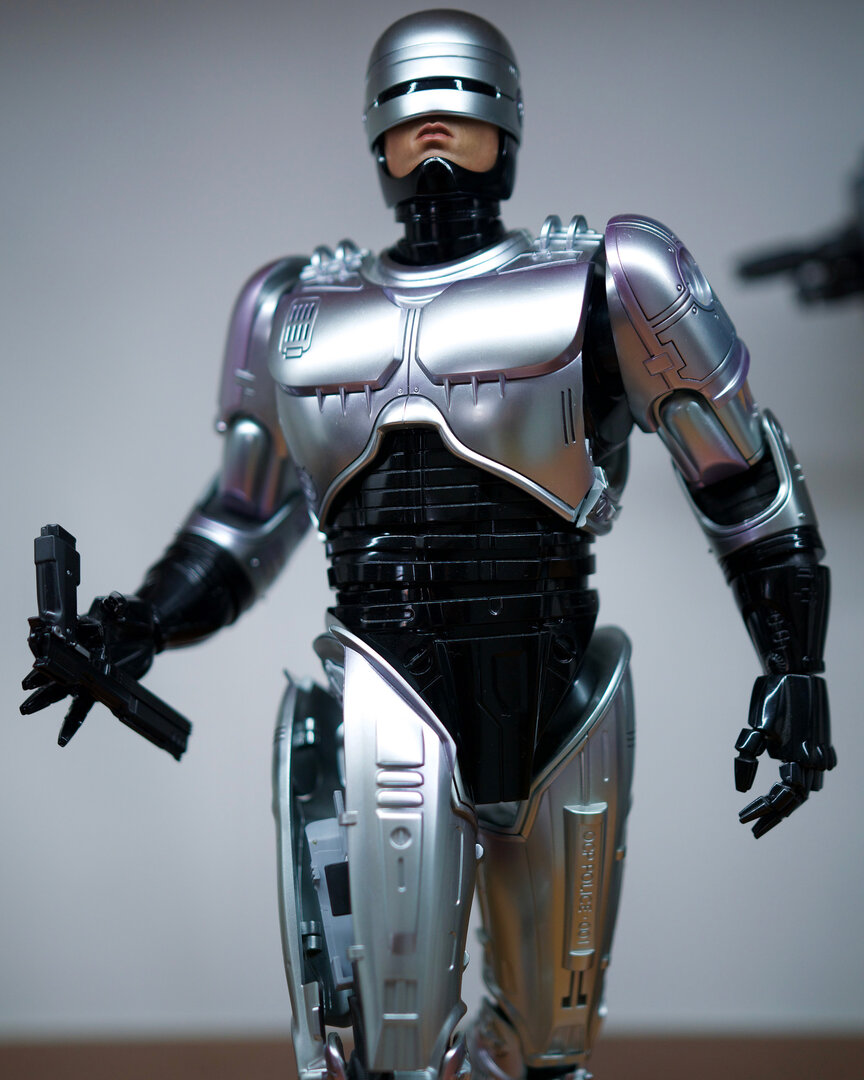 6th Scale Robocop Collectible Figure